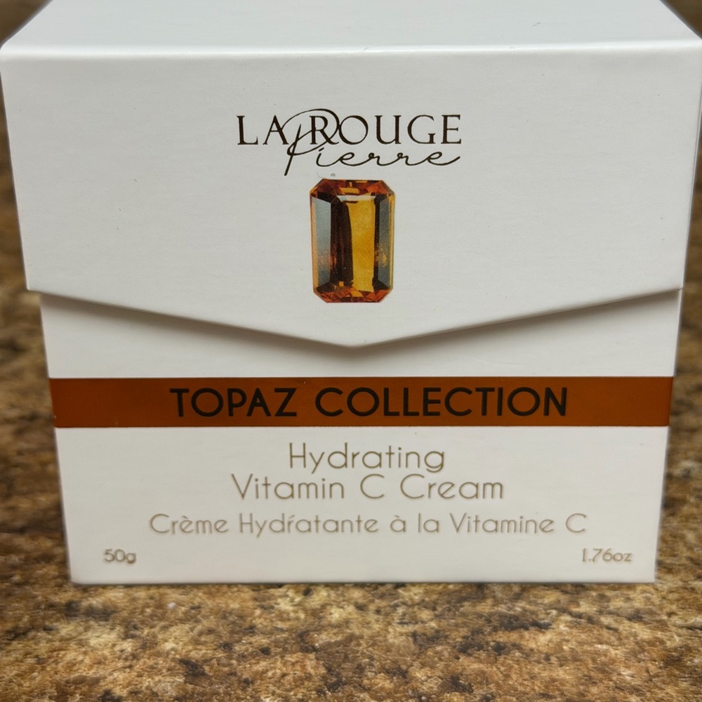 Hydrating Vitamin C Cream - White and Brown